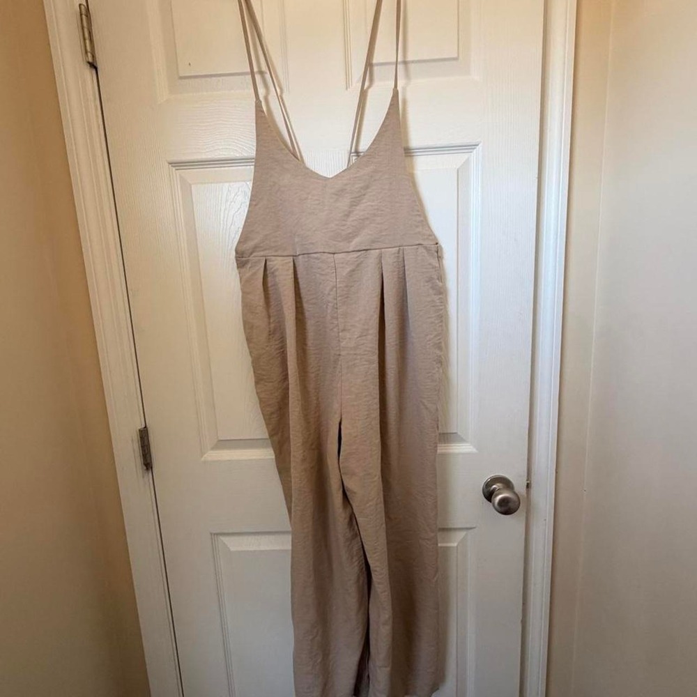 Dazy Tan Beige Wide Leg Pleated Jumpsuit XL Spaghetti Strap V-Neck Sleeveless